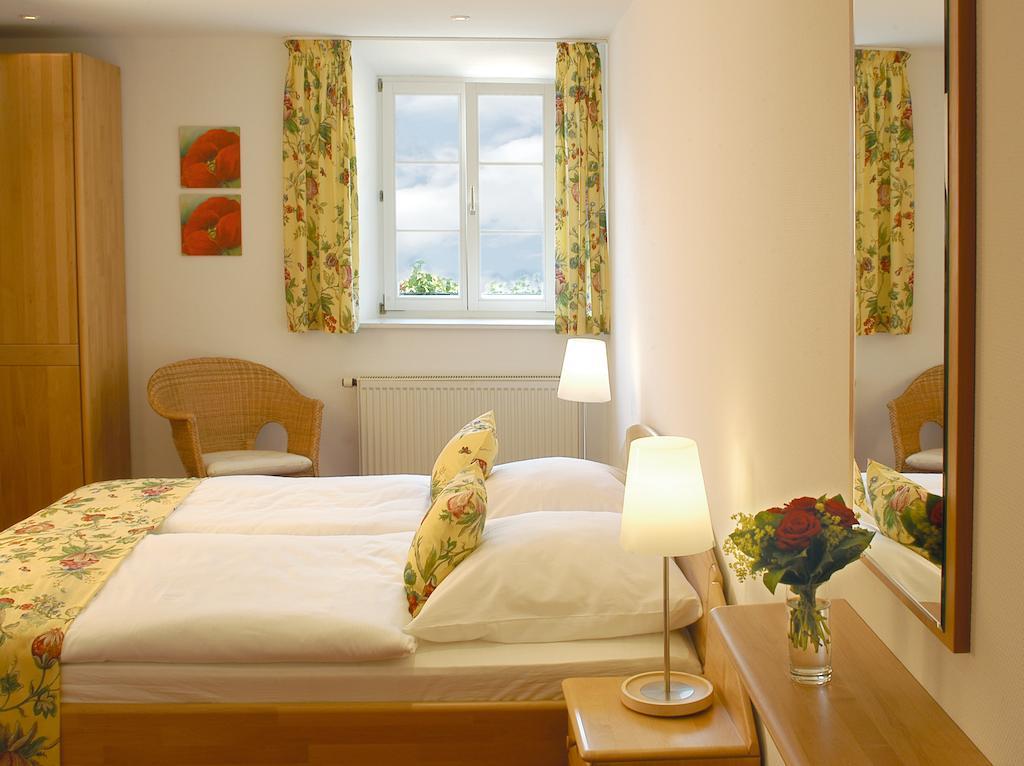 Landgasthof Und Hotel Weisser Lowe Eckental Стая снимка