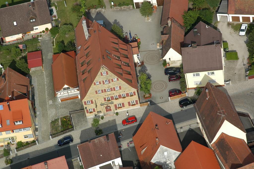 Landgasthof Und Hotel Weisser Lowe Eckental Екстериор снимка